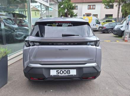 Peugeot - 5008
