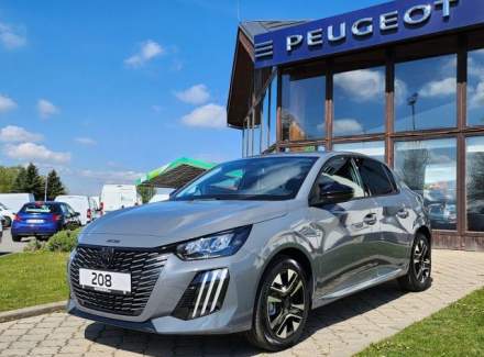Peugeot - 208