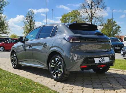 Peugeot - 208