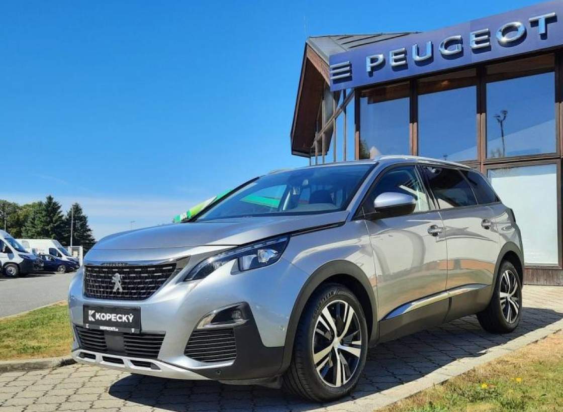 Peugeot - 5008