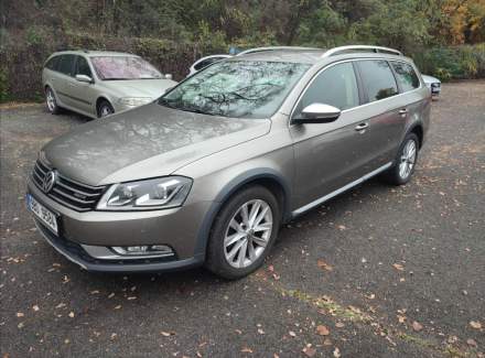 Volkswagen - Passat