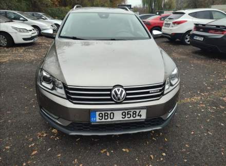 Volkswagen - Passat