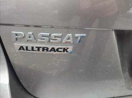 Volkswagen - Passat