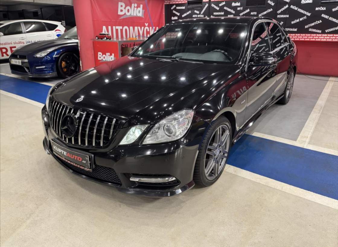 Mercedes-Benz - E-class