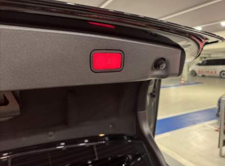 Mercedes-Benz - E-class