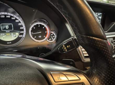 Mercedes-Benz - E-class