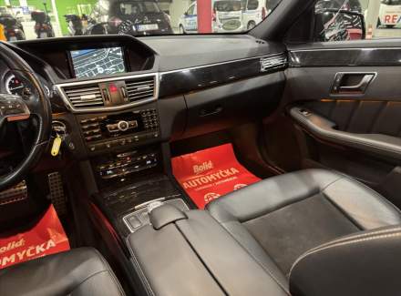 Mercedes-Benz - E-class