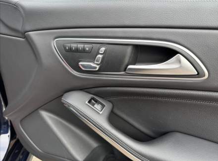 Mercedes-Benz - CLA