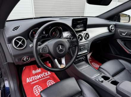 Mercedes-Benz - CLA