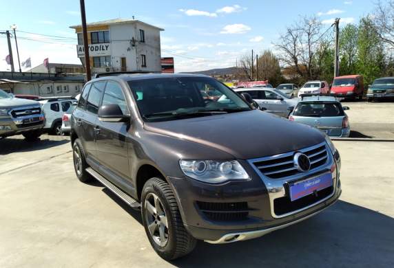 Volkswagen - Touareg