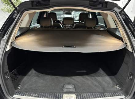 Mercedes-Benz - C-class