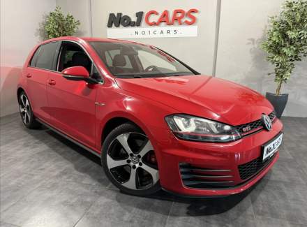 Volkswagen - Golf