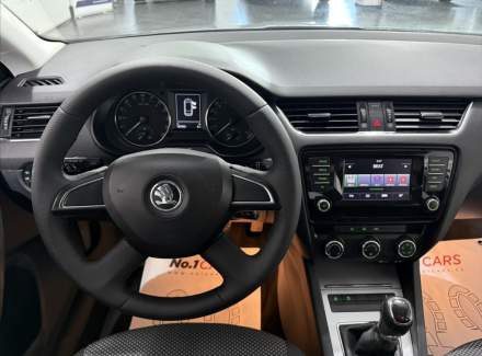 Škoda - Octavia