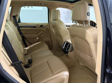 Porsche - Cayenne