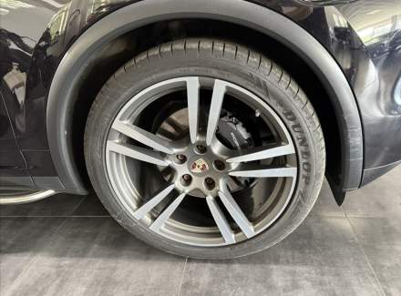 Porsche - Cayenne