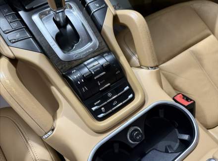 Porsche - Cayenne