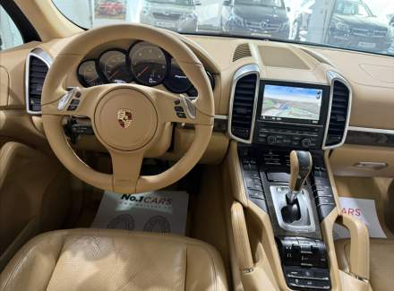 Porsche - Cayenne