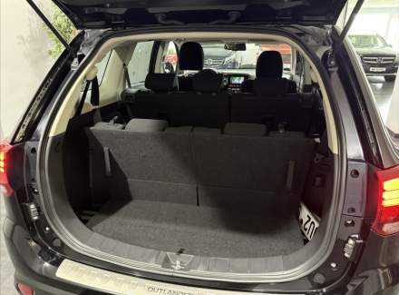 Mitsubishi - Outlander