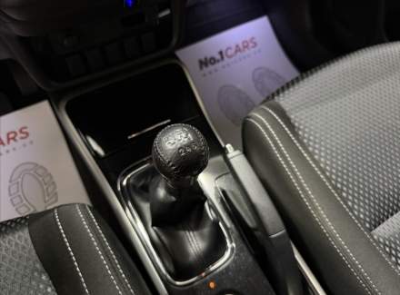 Mitsubishi - Outlander