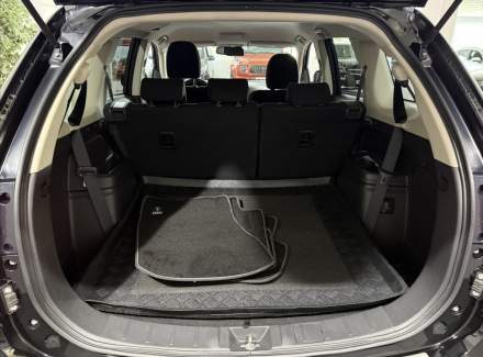 Mitsubishi - Outlander