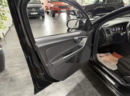 Volvo - V60