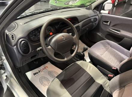 Renault - Megane