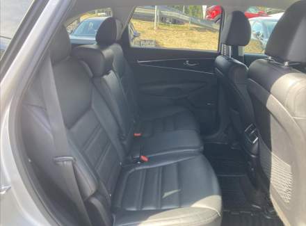 Kia - Sorento