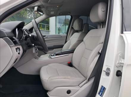 Mercedes-Benz - M-class