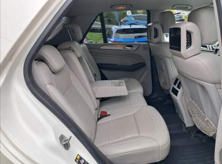 Mercedes-Benz - M-class