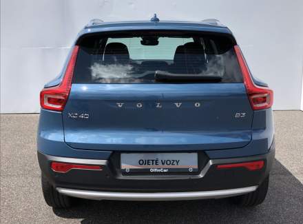 Volvo - XC40