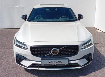 Volvo - S90