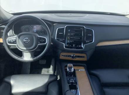 Volvo - XC90