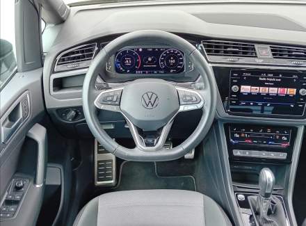 Volkswagen - Touran