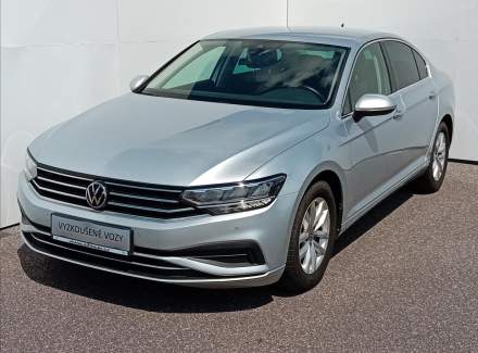 Volkswagen - Passat