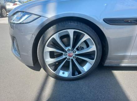 Jaguar - XF