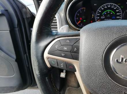 Jeep - Grand Cherokee