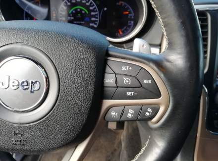 Jeep - Grand Cherokee