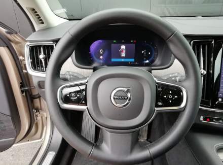 Volvo - V90