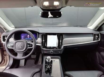 Volvo - V90