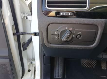 Volkswagen - Touareg