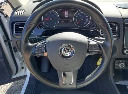 Volkswagen - Touareg