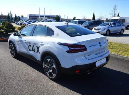 Citroën - C4 X