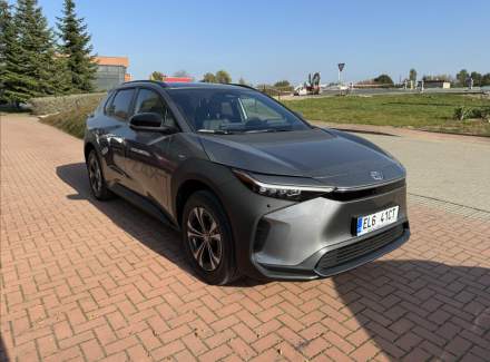 Toyota - bZ4X