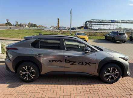 Toyota - bZ4X
