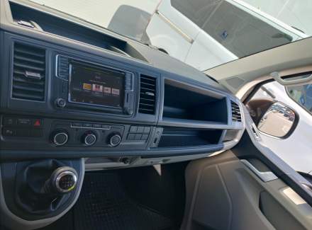 Volkswagen - Caravelle