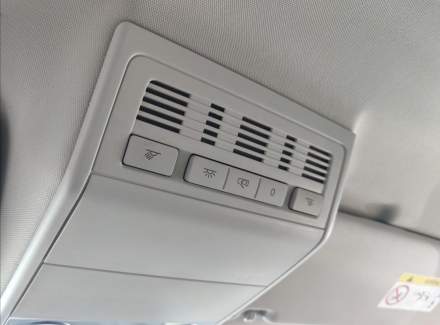 Volkswagen - Caravelle