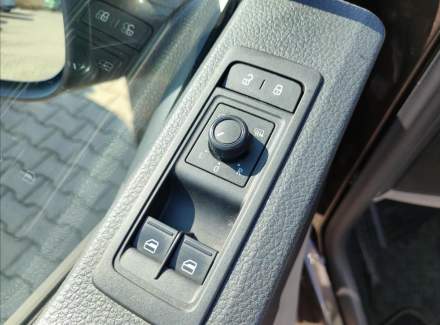 Volkswagen - Caravelle