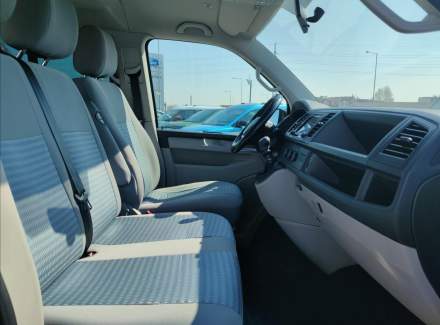 Volkswagen - Caravelle