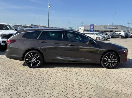 Opel - Insignia