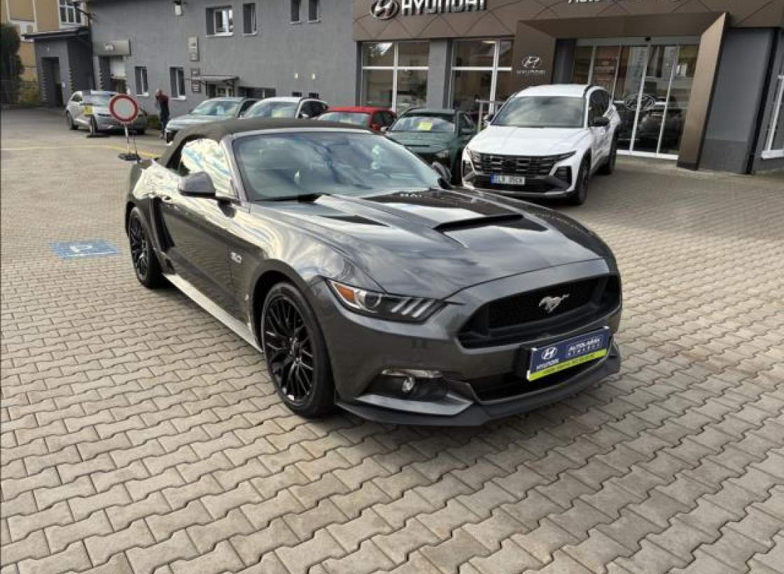 Ford - Mustang